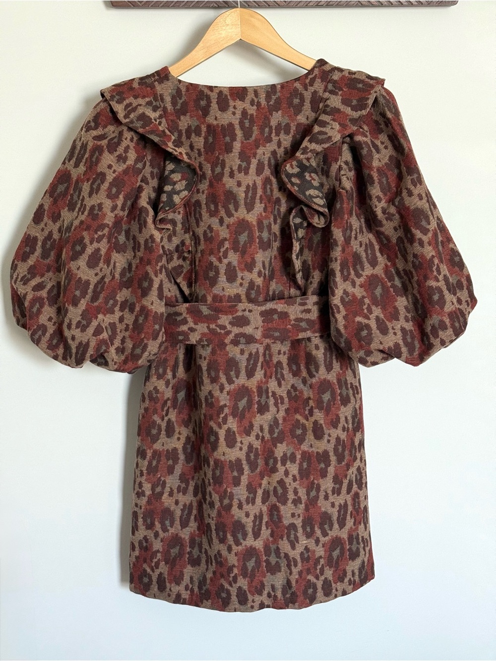 Sezane Lia Dress Jacquard Leopard Bordeaux Belted Mini Ruffle FR 34 US 2 - Picture 4 of 15
